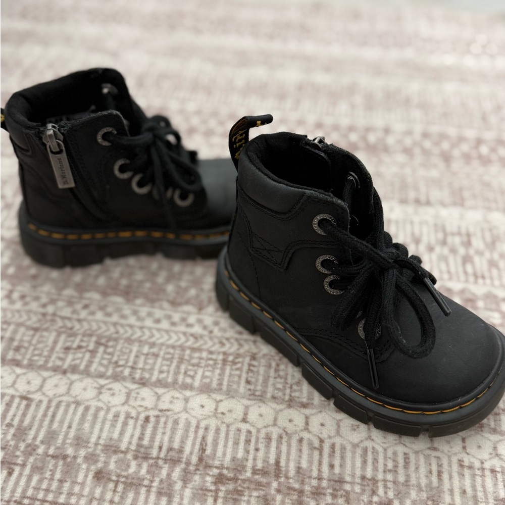 Dr Martens (Toddler)  Size 8